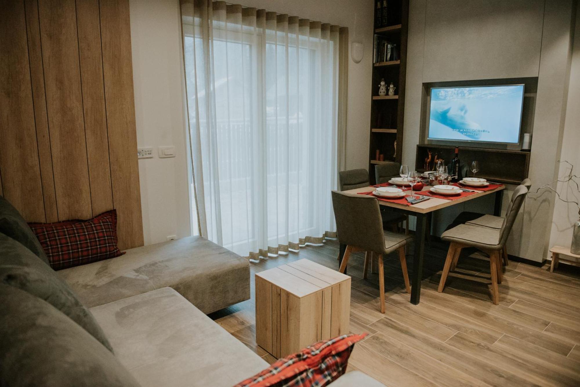 קרנייסקה גורה Vila Mojca Apartments Jasna & Jelka חדר תמונה