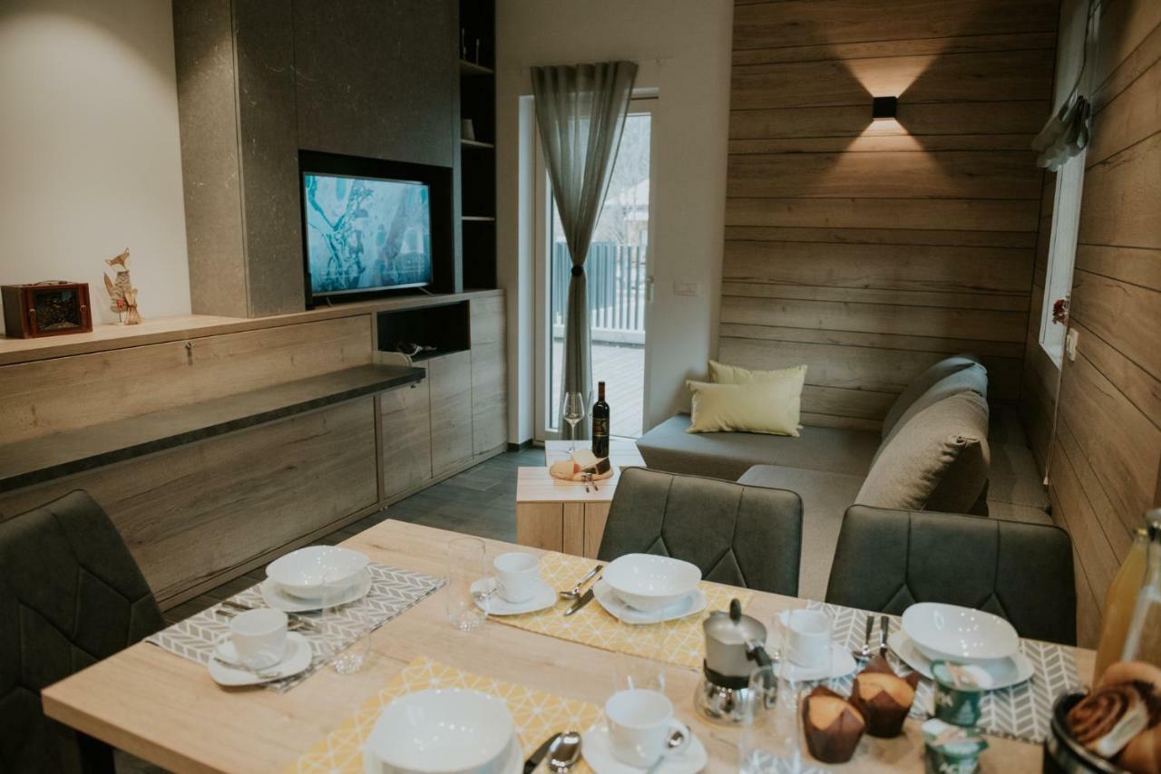 קרנייסקה גורה Vila Mojca Apartments Jasna & Jelka מראה חיצוני תמונה