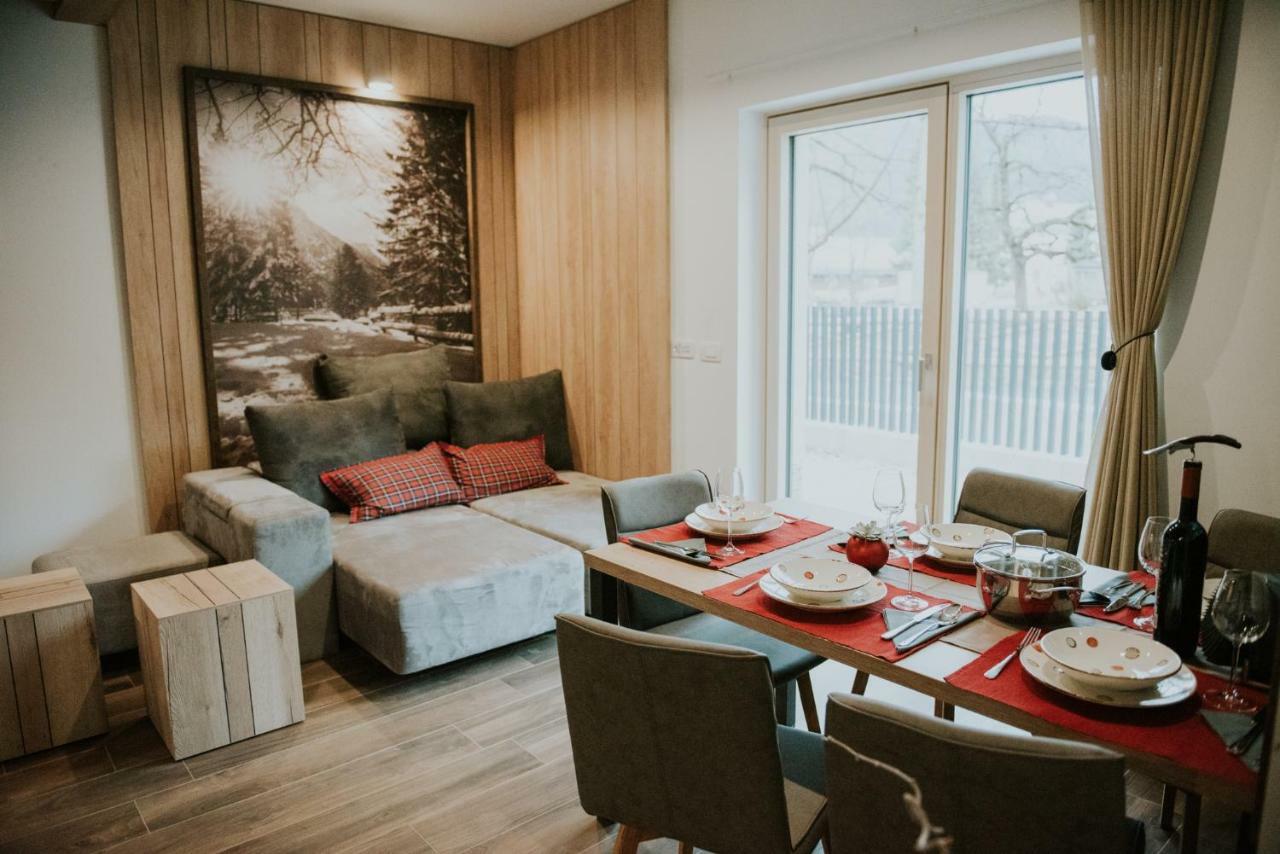 קרנייסקה גורה Vila Mojca Apartments Jasna & Jelka מראה חיצוני תמונה